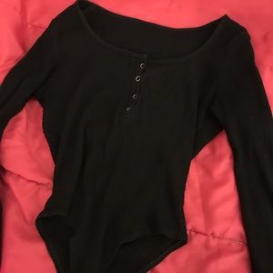 Long sleeve ribbed material black bodysuit